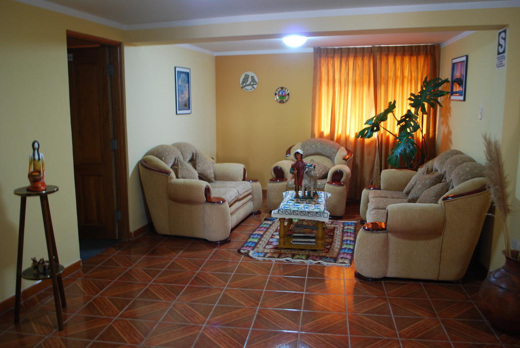 Morales Guest House Уарас Екстер'єр фото