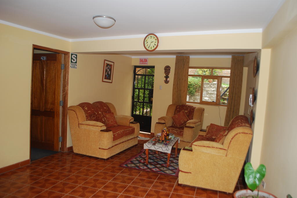 Morales Guest House Уарас Екстер'єр фото