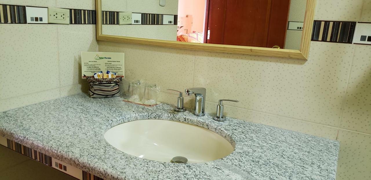Morales Guest House Уарас Екстер'єр фото