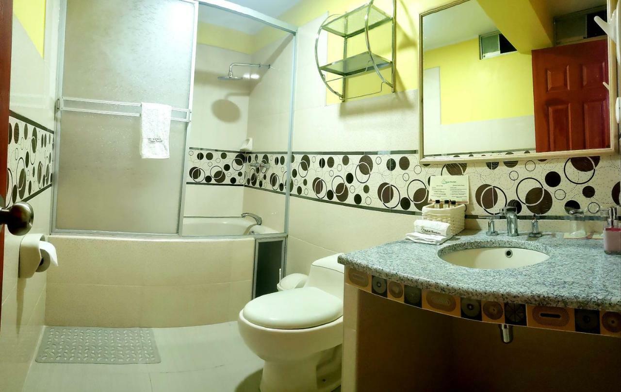 Morales Guest House Уарас Екстер'єр фото