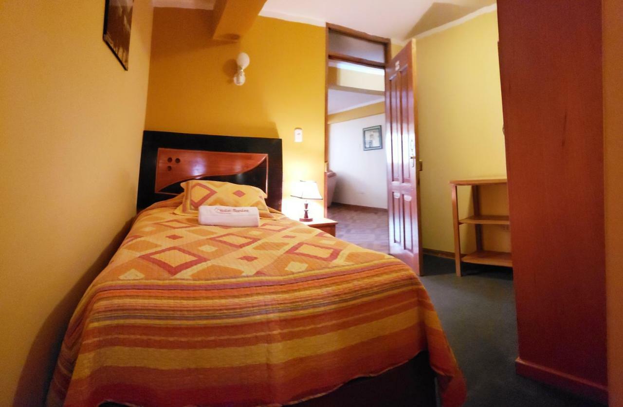 Morales Guest House Уарас Екстер'єр фото