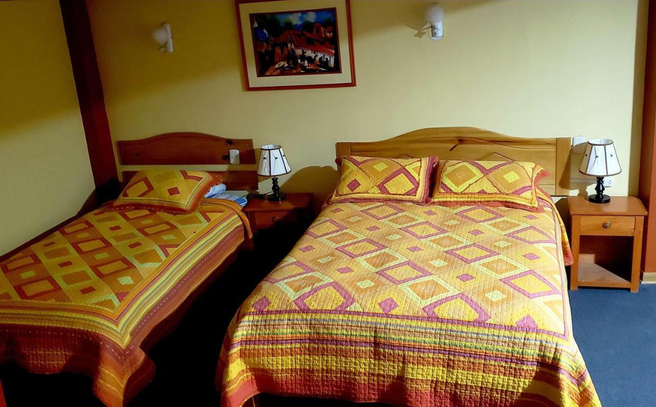 Morales Guest House Уарас Екстер'єр фото